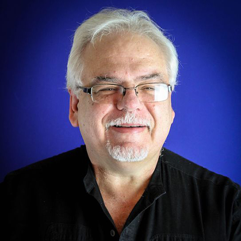 Headshot of Bernardo Hernandez