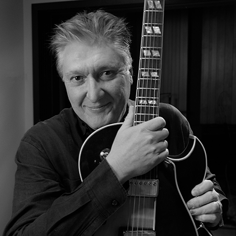 Headshot of Claudio Ragazzi