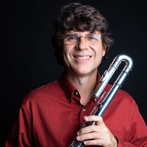 Headshot of Fernando Brandao