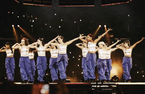 Boston Conservatory dancers on stage at the Crypto.com Arena 