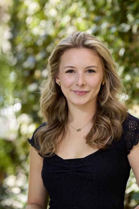 Haley Herman headshot